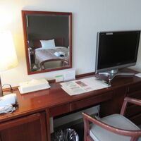 デスク回りは、少し古い感じでした。