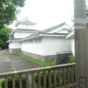 鳥取城をイメージして作られた