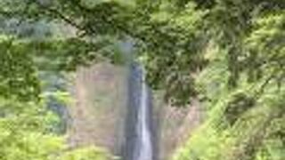 日本の滝百選！
