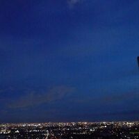 夜景　市街地とムーンライト
