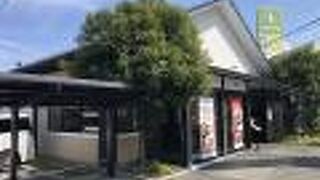 回転すしですが落ち着いた雰囲気のお店です。