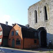 教会の古い部分は12世紀のもの。