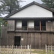 香山公園内にある