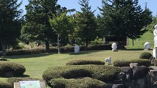 賑わっています