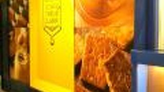 キャラメルサンドを手土産に