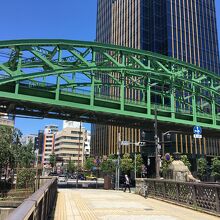 電車が走る姿が目の前に。