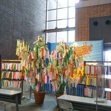 横浜ワールドポーターズの七夕飾り