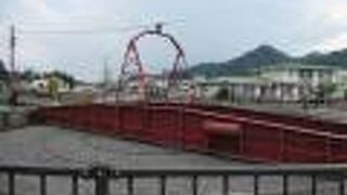 蒸気機関車が回転