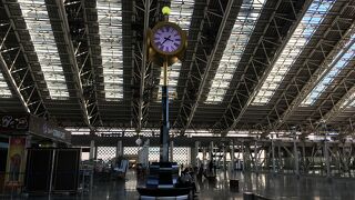 金時計と銀時計のモニュメント