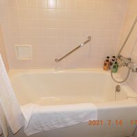 お風呂・・・シャワーカーテンあります。