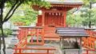 鶴岡八幡宮　旗上弁財天社 