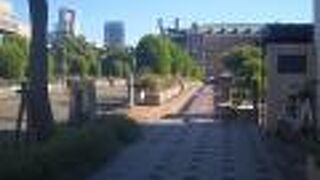 中之島中央公会堂の前