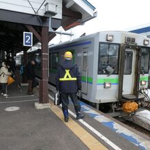 倶知安駅にて、１２：３５発普通長万部行き