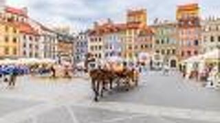 一見よくあるヨーロッパの古い町並みの世界遺産って感じですが、ここは他とは違います。