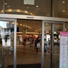 入り口付近です