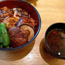 焼き鳥丼