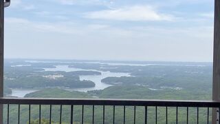 大きなテラスから素晴らしい景色