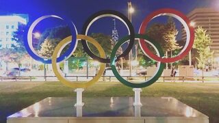 五輪モニュメント