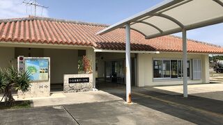 小さな離島らしい島です