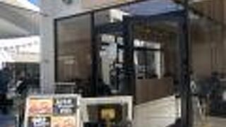 市場のお店が、入りやすくなりました。