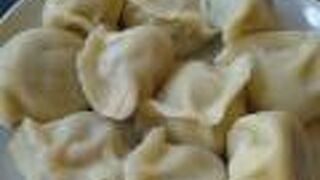 お店の看板メニューは水餃子