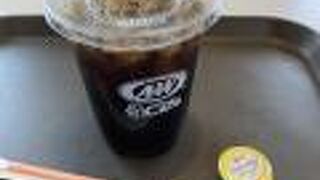 アイスコーヒーで雨宿り！