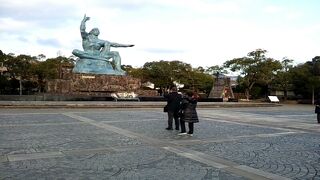 ツアーで訪問しました。