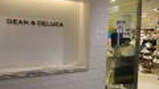 東京駅構内のディーン＆デルーカ