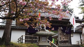 山全体に寺や神社があるので見ごたえあります