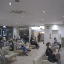 待合所内の様子