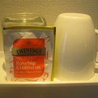 ハーブティーとさんぴん茶のティーバックが用意されていました。