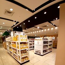 イータリー 日本橋店