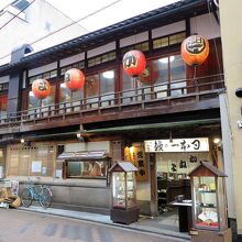 一番の取柄は、この店の造りだと思います