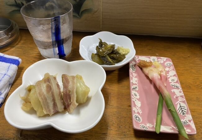 お通しを黒霧島で！