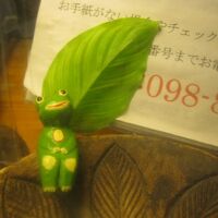 チェックアウト時はカエルさんにキーをカエルしてケロ～。