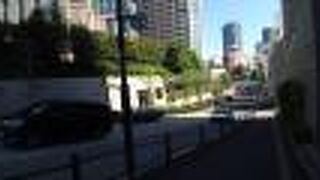 しっかり標識もあって、見つけやすく、歴史も書いてある