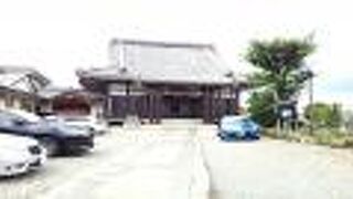 この周辺のお寺巡りをしたのですが、墓所の管理はこのお寺がとてもよかった！