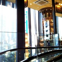 ティーダブルジー ティー 東急プラザ銀座店