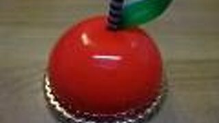 りんごのケーキが可愛い