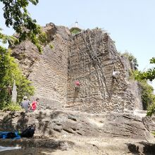 ロッククライミングのできる山
