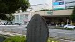 当時駅舎は海岸にあったそうです