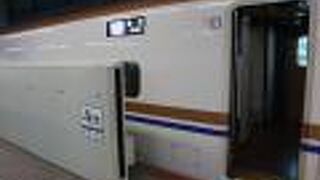 「はくたか」は座れる