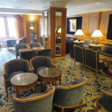 アンテークな調度