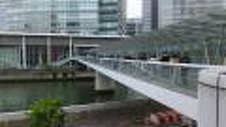 横浜駅からみなとみらいへつなぐ橋