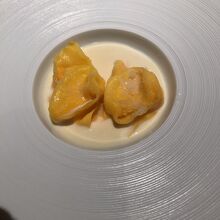 チーズのラビオリ