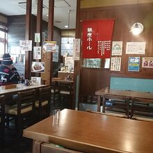 昭和風の店内