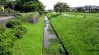 これはお濠ですか？