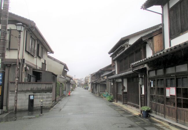 人々の営みが続いていました。