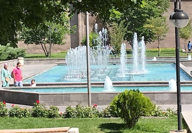 ミーマー シナン パークの噴水