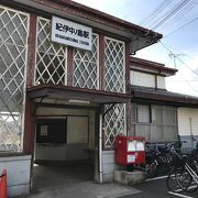 阪和線紀伊中ノ島駅：かっては和歌山線との乗り換え駅